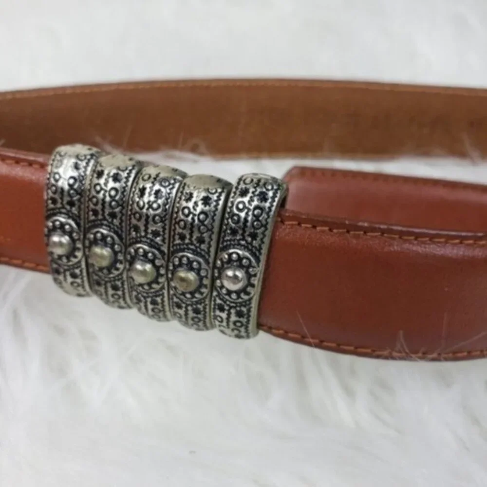 Vintage Brown Leather Belt with Ornate Silver Buckle - Picture 10 of 10